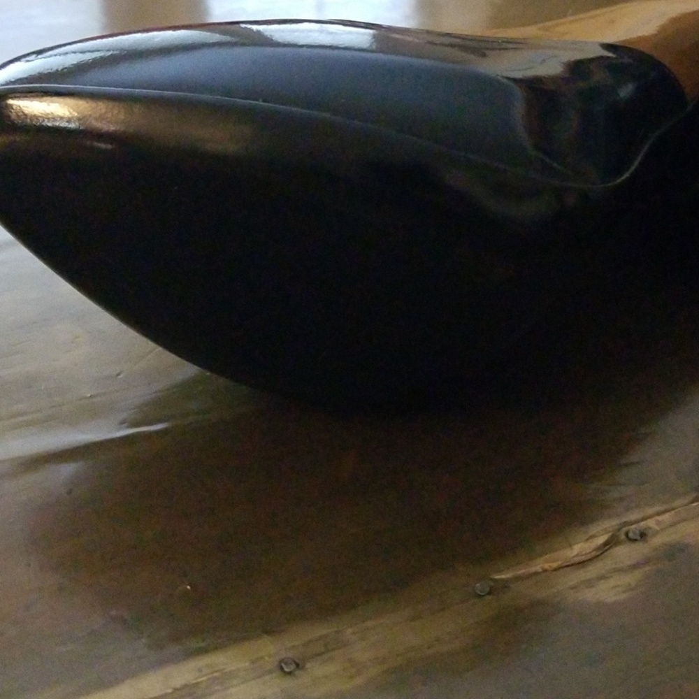 Shoes - Picture 2 of 5